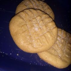 Easiest Peanut Butter cookies! A picture of Easiest Peanut Butter cookies!.