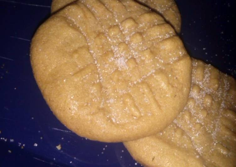 Recipe of Homemade Easiest Peanut Butter cookies!