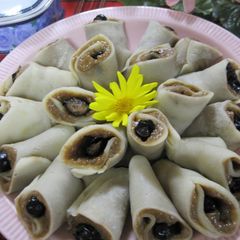 A picture of Chewy Black Bean & Coffee Cream Rolls.