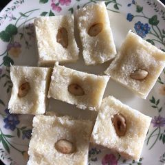 A picture of Coconut bites.