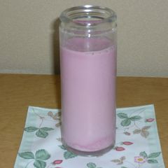A picture of Faux Yogurt Smoothie: Soy Milk and Vegetable Juice.