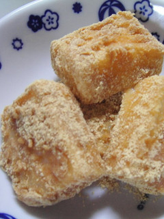 A picture of Instantly Done In The Microwave! Adaptable Kinako-mochi Using Cut Mochi Rice Cakes.