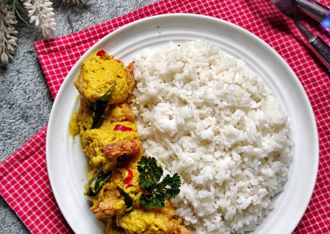 Udang Crispy Saus Telur Asin