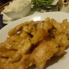 A picture of Orange-lemon chicken tenders.