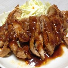 Sweet, Spicy and Moist Chicken Teriyaki with Doubanjiang (Great for Bento Boxes) A picture of Sweet, Spicy and Moist Chicken Teriyaki with Doubanjiang (Great for Bento Boxes).