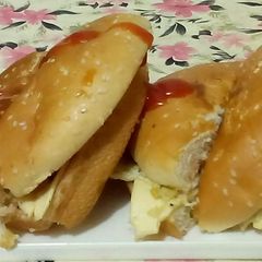 A picture of Burger for kids Lunch.
