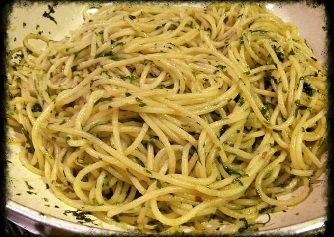 AMIEs SPAGHETTI with OIL & PARSLEY