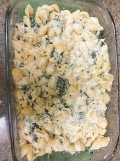 A picture of Cheesy Chicken Alfredo Shells W Spinach "casserole".