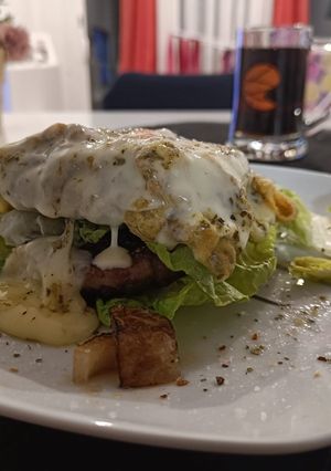 Una foto de Hamburguesa keto (sin pan)