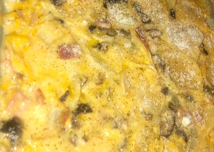 Cheesy ham & and veggie potato casserole