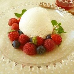 A picture of Fluffy Creme d'Ange.