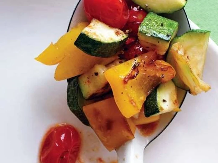 Easy Steps to Make Sauteed Zucchini, Peppers, and Tomatoes which So Delicious