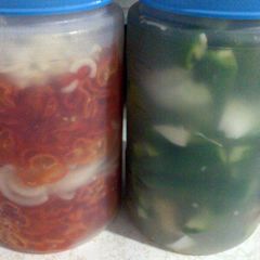 A picture of home made chiles de vinagre.
