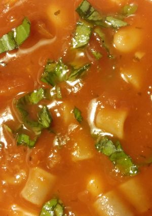 A picture of Homemade tomato & white bean soup.