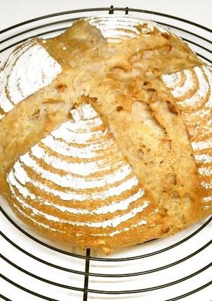 A picture of Pain de Campagne With Lots of Walnuts.