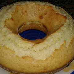 A picture of Rosca bizcochuelo de vainilla, facilísimo😅😆👌.