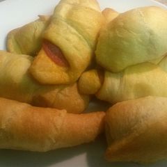 A picture of Pepperoni Rolls.