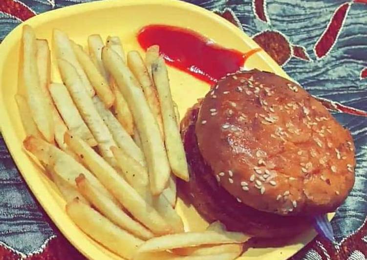 Simple Way to Prepare Award-winning Burger with fries