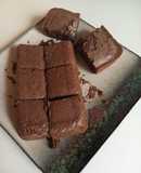 Bánh chocolate từ kem hộp