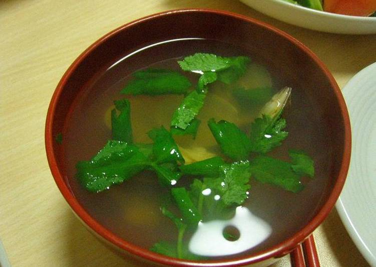 Clear Soup with Manila Clams