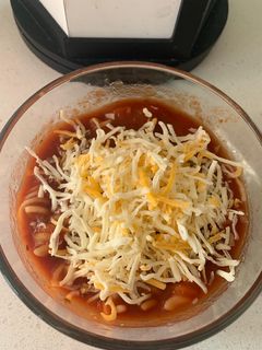 ચીઝી રેડ સોસ પાસ્તા (Cheesy Red Sauce Pasta Recipe In Gujarati) રેસીપી મુખ્ય ફોટો
