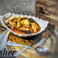 A picture of Irish and catfish peppersoup.
