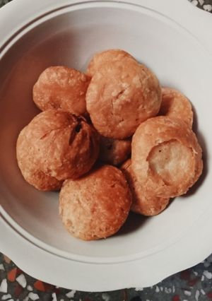 खस्ता कचौड़ी (Khasta kachori recipe in hindi) रेसिपी मुख्य फोटो