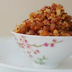 A picture of Dried Shrimp With Garlic And Chili Flake.