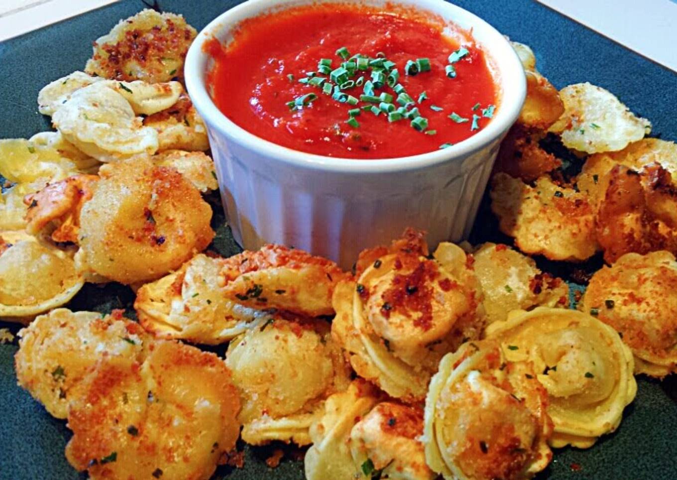 Ray's' Tortellini Poppers