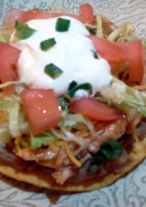 A picture of BBQ Chicken Tostados.
