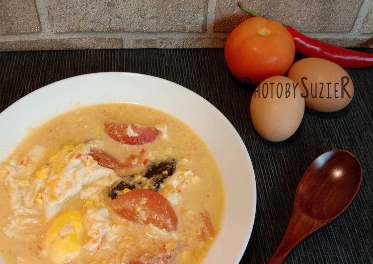 Masak Lemak Telur dan Tomato