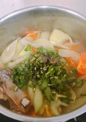 Hình của món Thứ 3 - Thực đơn giảm cân low carbCanh chua bạc hà nấu xương bò.