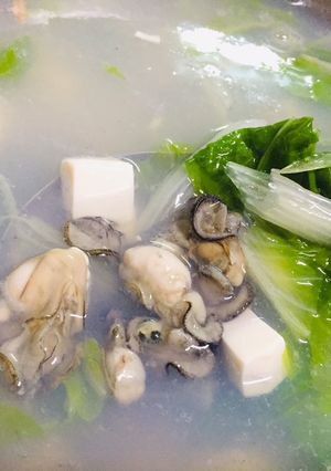 鮮蚵豆腐青菜湯 的食譜成品照片