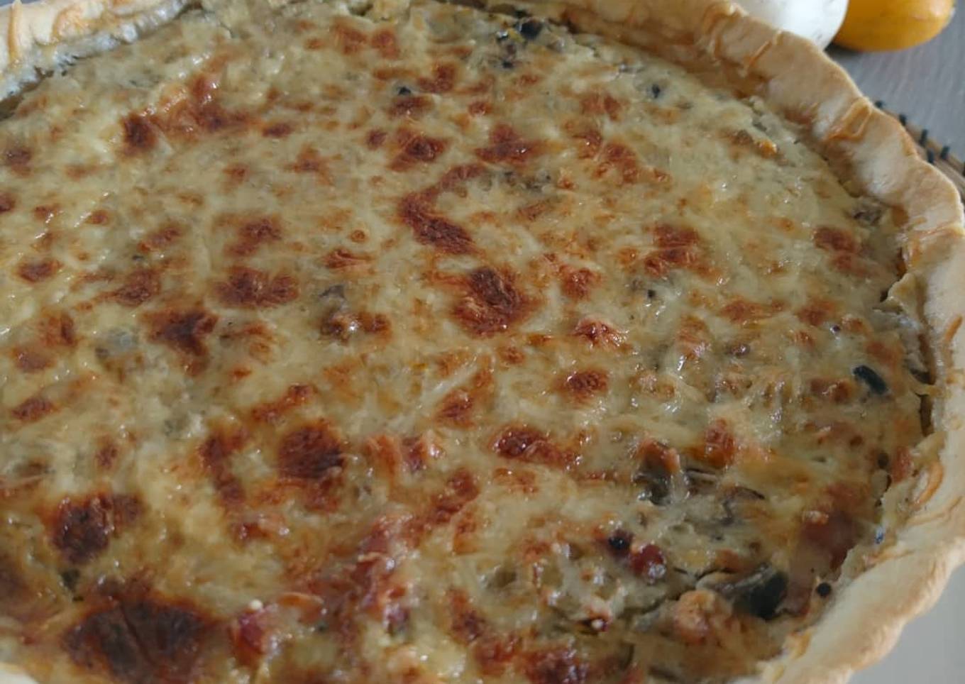 Quiche courgette jaune champignons lardons