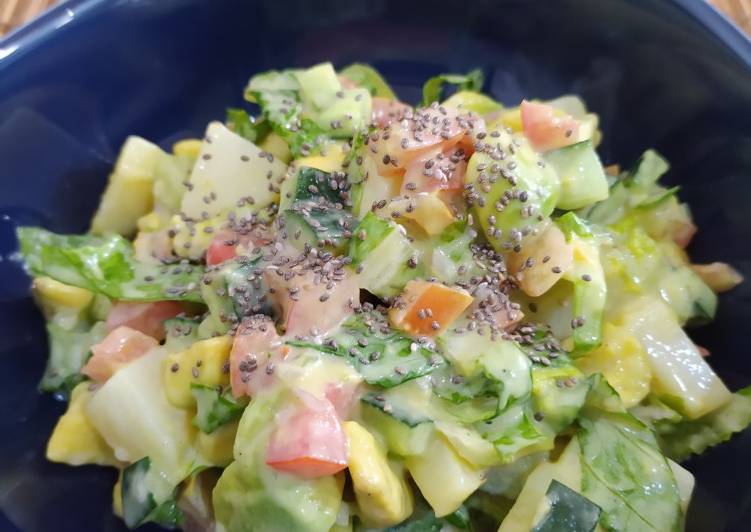 Bagaimana Menyiapkan Avocado Salad yang Sempurna