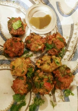 A picture of Zucchini & Peppers Fritters.