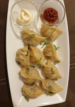 A picture of Gyoza (Japanese Potsticker).