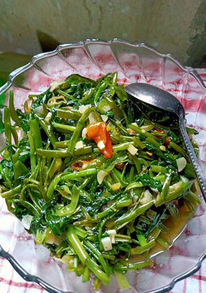 Foto resep Oseng Kangkung Terasi