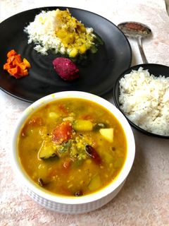 दालमा (dalma recipe in hindi) रेसिपी मुख्य फोटो