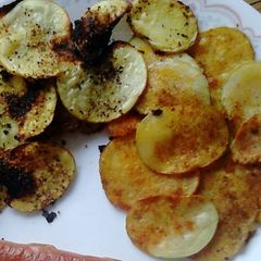 A picture of Oven-baked Potato Chips.