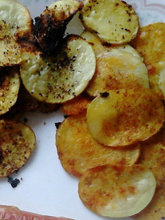 A picture of Oven-baked Potato Chips.
