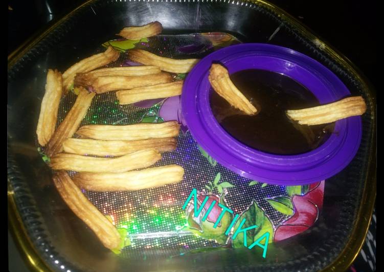 How to Prepare Homemade Churros with choco dip