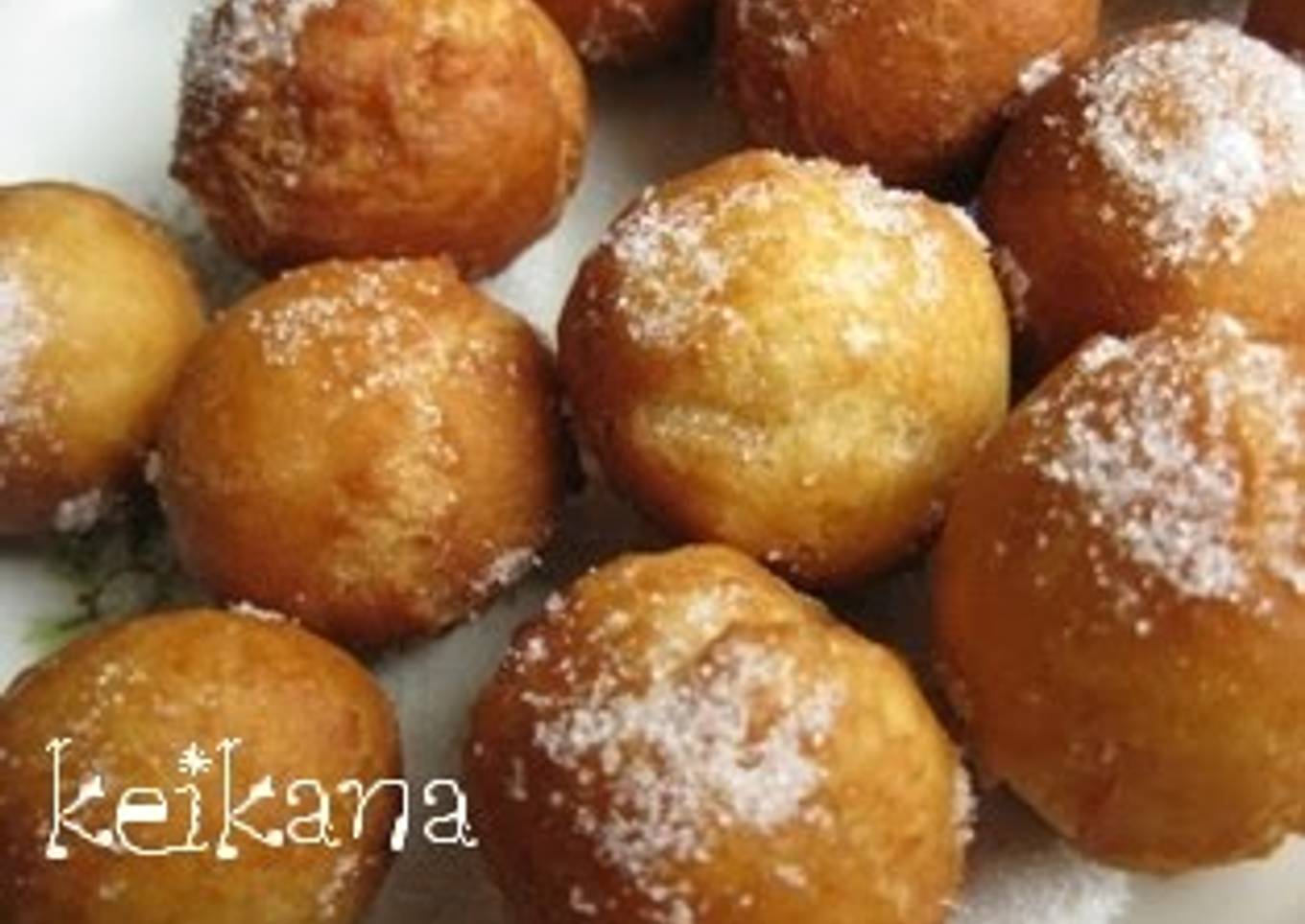 Mix the donuts with donuts with holes and made with milk