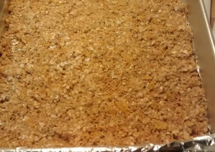 TL's No Bake After School Granola Bars