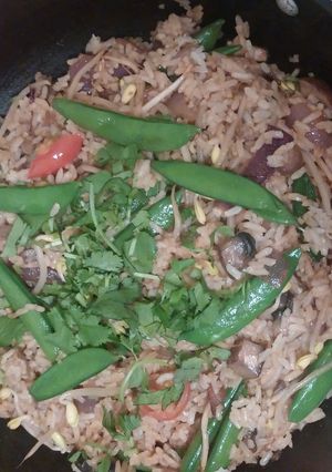 A picture of Vegetarian Fried Brown Rice.