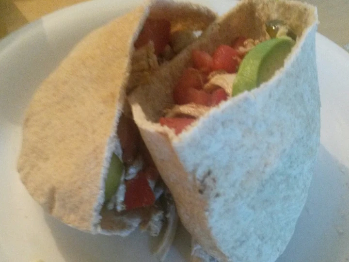 Easy Steps to Make Olive oil and vinegar chicken salad pitas the Can Spoil the Tongue You can take Joss in your mouth