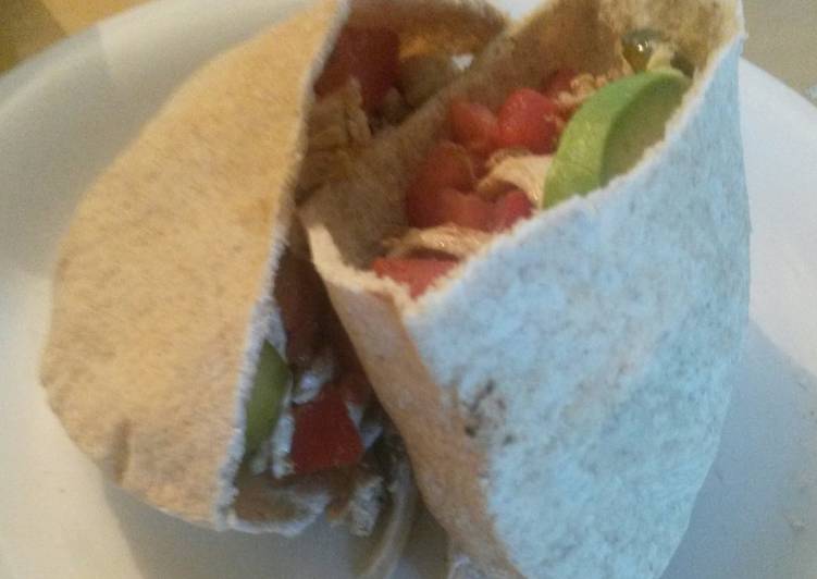 Olive oil and vinegar chicken salad pitas Olive oil and vinegar chicken salad pitas