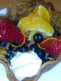 Sig's Pancake basket with fruit