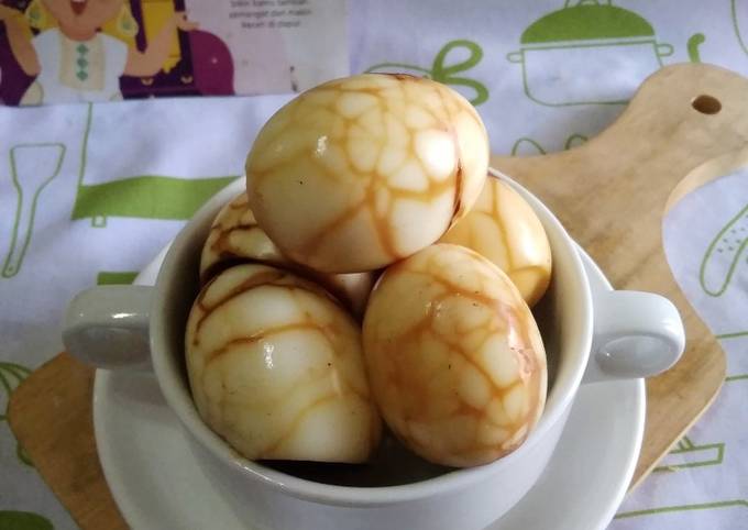Yuk intip, Bagaimana cara bikin Telur Pindang Retak Seribu sajian Idul Adha  spesial