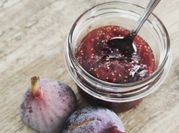 Une photo de figues sèches